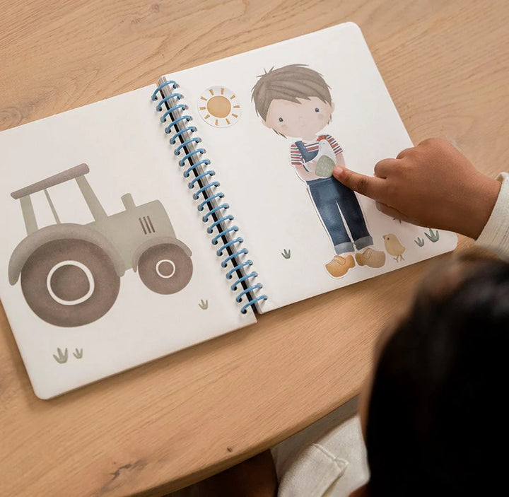 Little Dutch | Aankleed- en stickerboek | Jim &amp; Friends | 3+