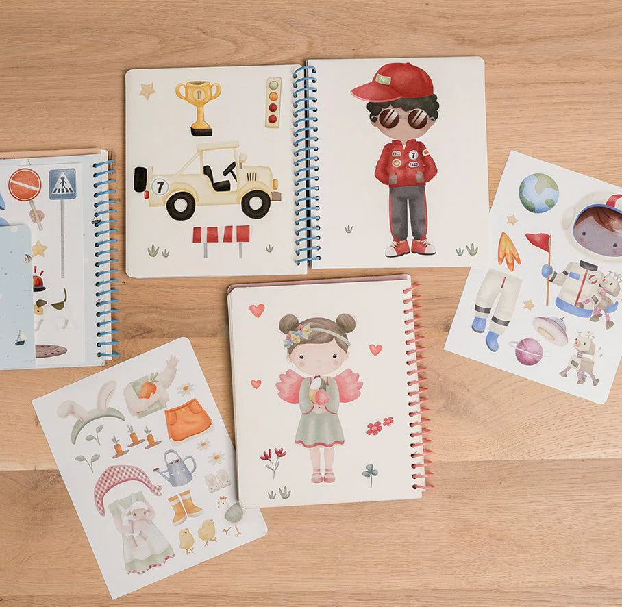 Little Dutch | Aankleed- en stickerboek | Jim &amp; Friends | 3+