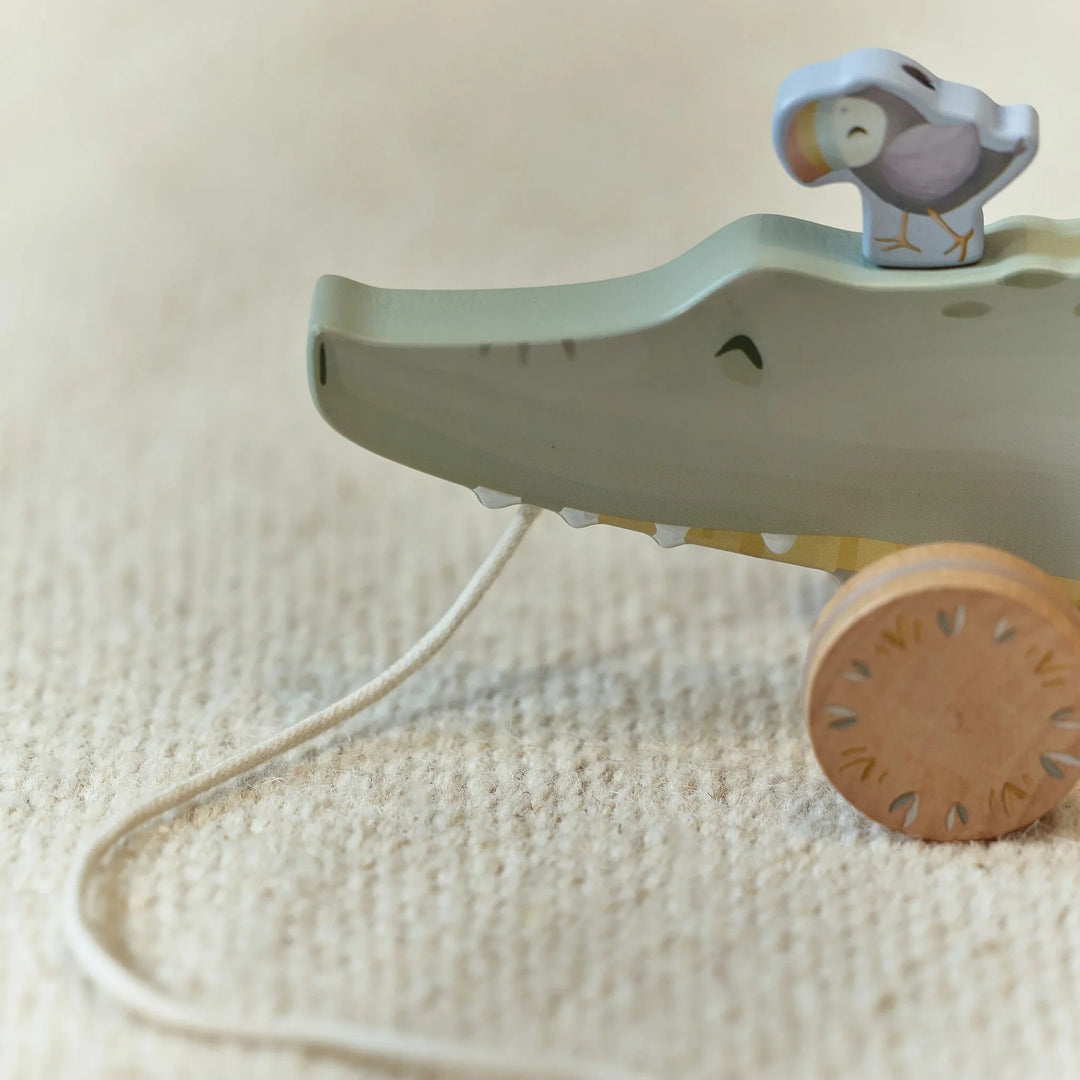 Little Dutch | Houten Trekfiguur  | Safari Friends | Alligator | 32 x 10 x 12 cm | 1+