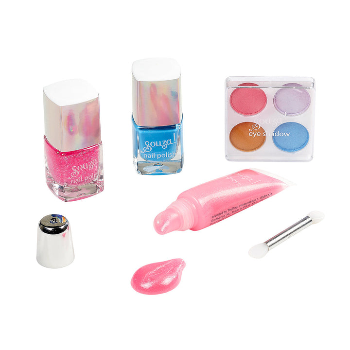Souza My Beauty set Princess with make-up and nail polish, with the separate contents arranged together.