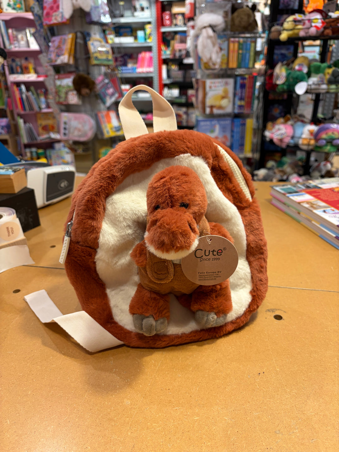 Cute by Felix | Plush Backpack | 30 cm | with Cuddly Toy | Copper Red
