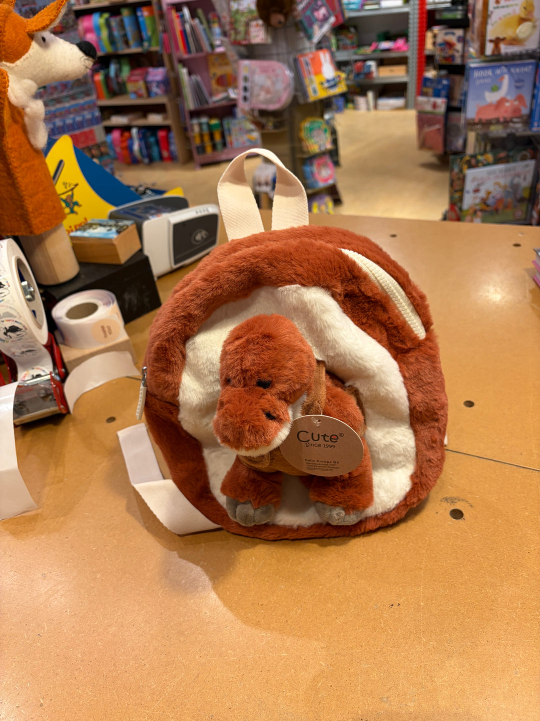Cute by Felix | Plush Backpack | 30 cm | with Cuddly Toy | Copper Red