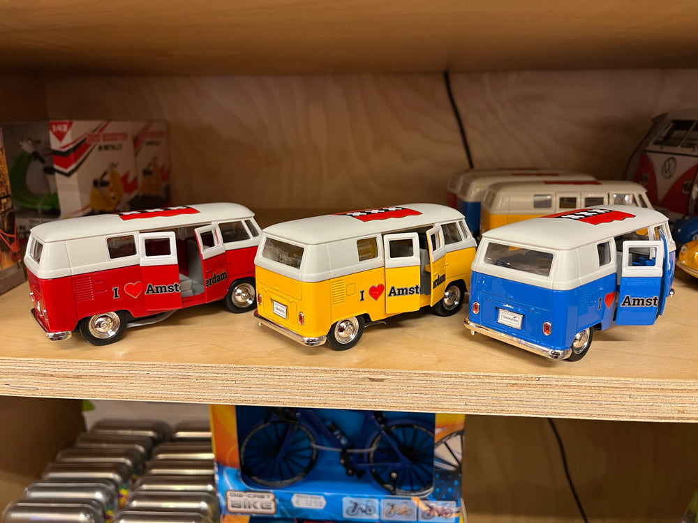 Volkswagen T1 1962 | I Love Amsterdam | 11,5 cm | 1:32 | 3+
