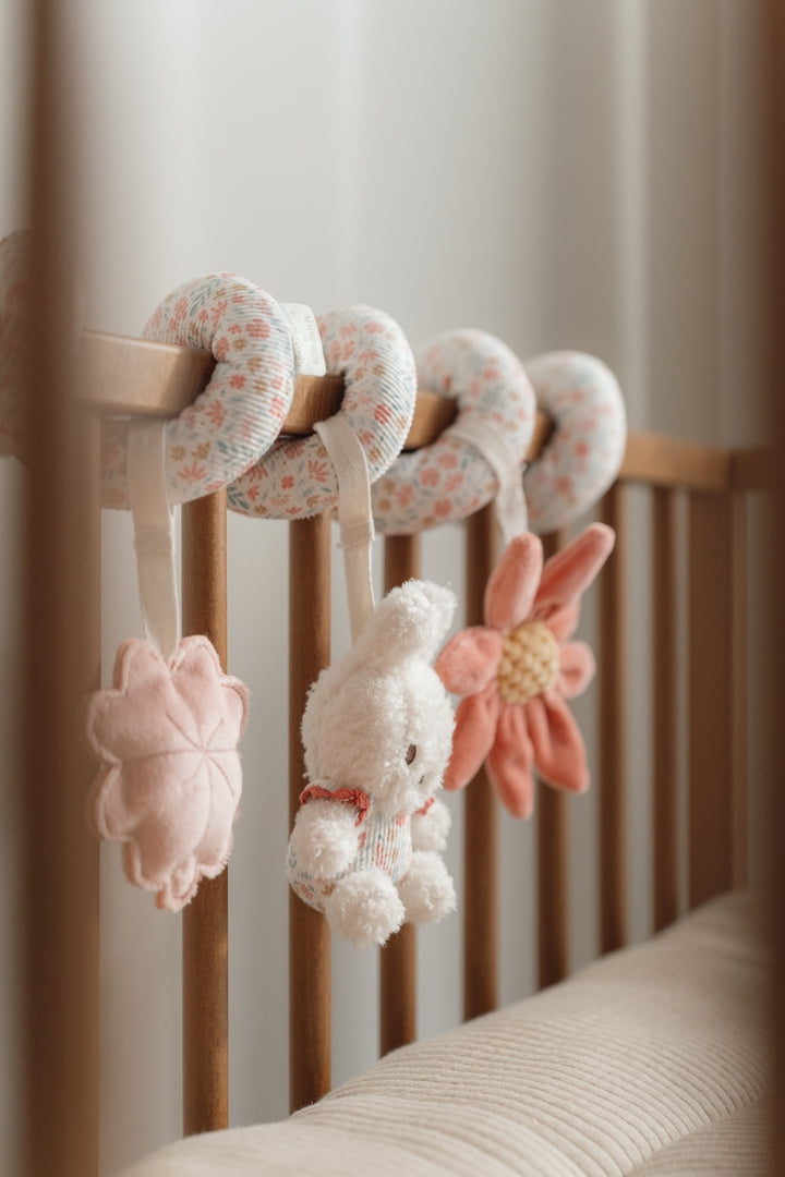 Tiamo | Activiteitenspiraal | Nijntje | Lucky Blossom Pink | 22 cm | 0+