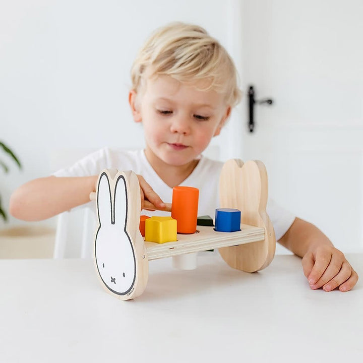 Bambolino Toys | Nijntje | Houten Hamerbank | 22 cm | 7 delig | 1+ - Kleine Eland