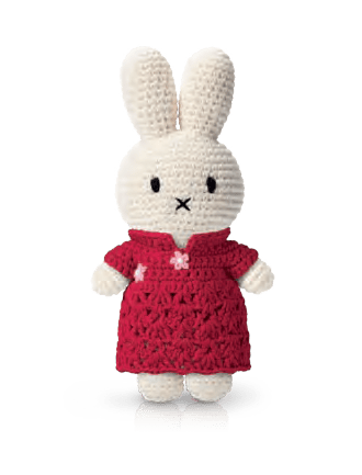 Gehaakte Knuffel | Miffy/Nijntje | Red Qipao Dress | 25 cm | 100 % Cotton | 0+ - Kleine Eland