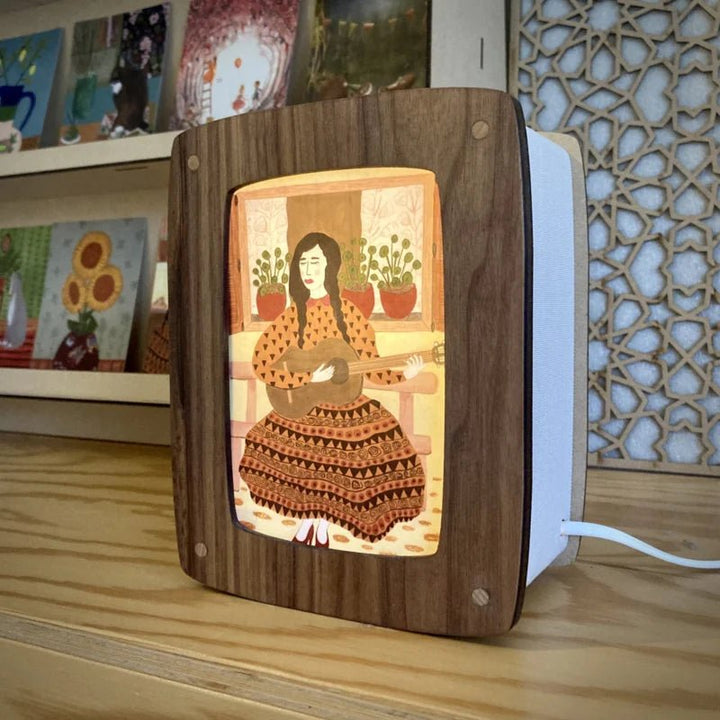 Het Houtlokael | Houten Lampje voor kaartje of Foto | Walnoot | Walnut | Luxe uitvoering | inclusief kaart - Kleine Eland