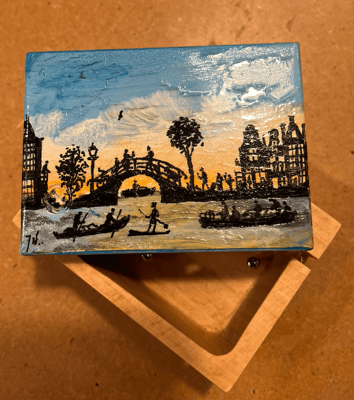 Houten Kistje | met de hand beschilderd | inclusief Muziekmechaniek van € 7,50 - Kleine Eland