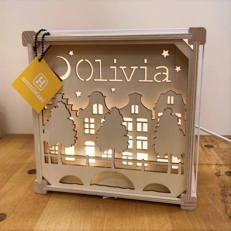 Houtlokael Nachtlampje Classic | Kies je thema en lettertype - Kleine Eland