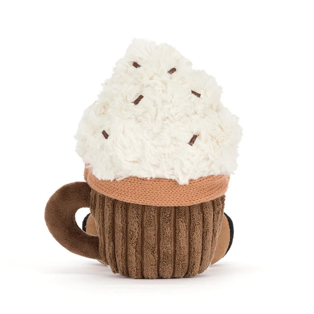 Jellycat Amuseables Scarffles Hot Chocolate: bruine pluchen chocolademelk-mok met witte topping en oranje sjaal, achterzijde.