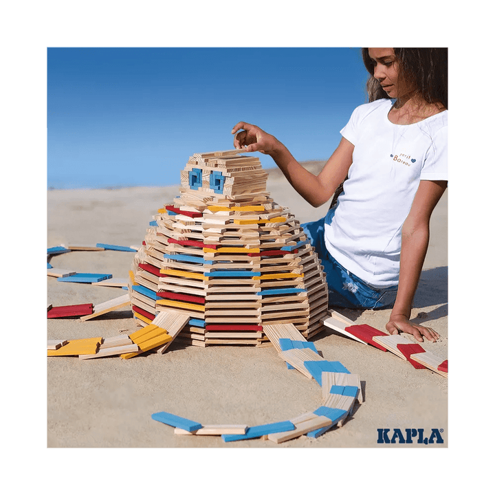 Kapla | Houten Speelgoed | Kabouterplankjes | 200 stuks | Naturel + Zomers Gekleurde - Kleine Eland