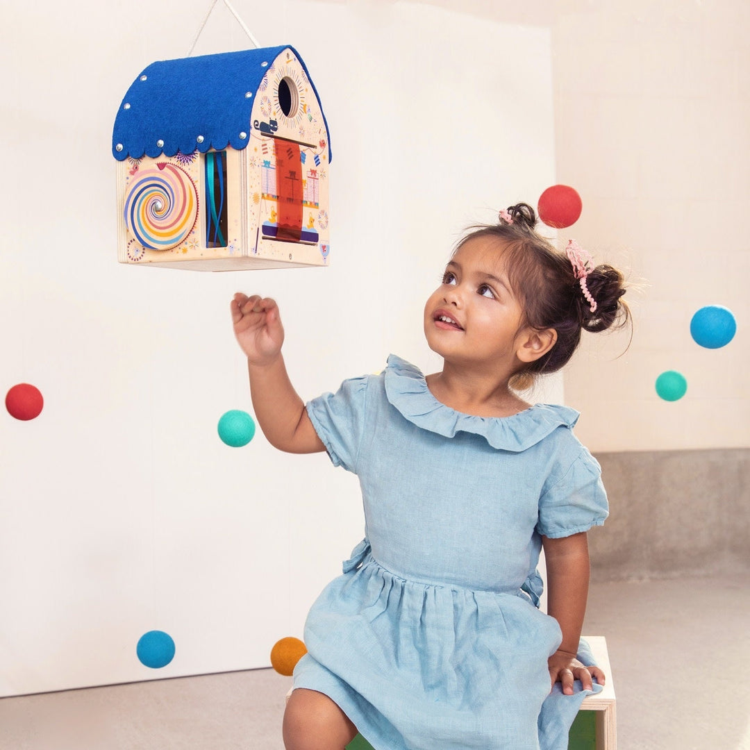 Lilliputiens | Houten Ontdekkingshuis | Houten Huis met Stofjes | Optische Illusies 20 cm | 3+ - Kleine Eland