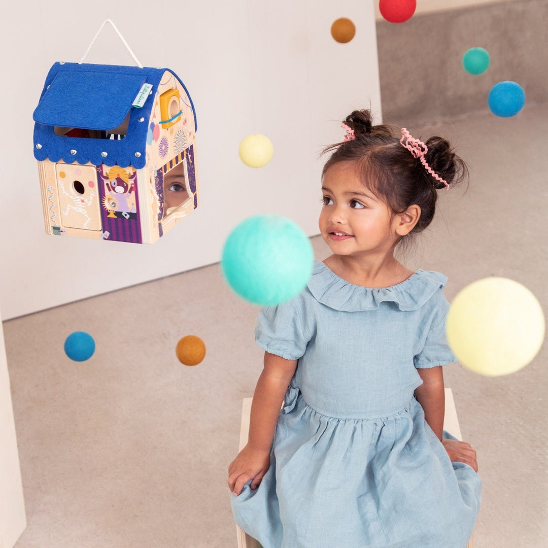 Lilliputiens | Houten Ontdekkingshuis | Houten Huis met Stofjes | Optische Illusies 20 cm | 3+ - Kleine Eland