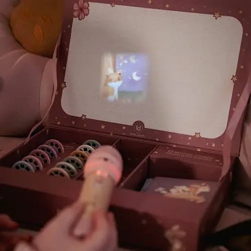 Little Dutch | Bedtime Stories Projector | Roze | 4+ - Kleine Eland