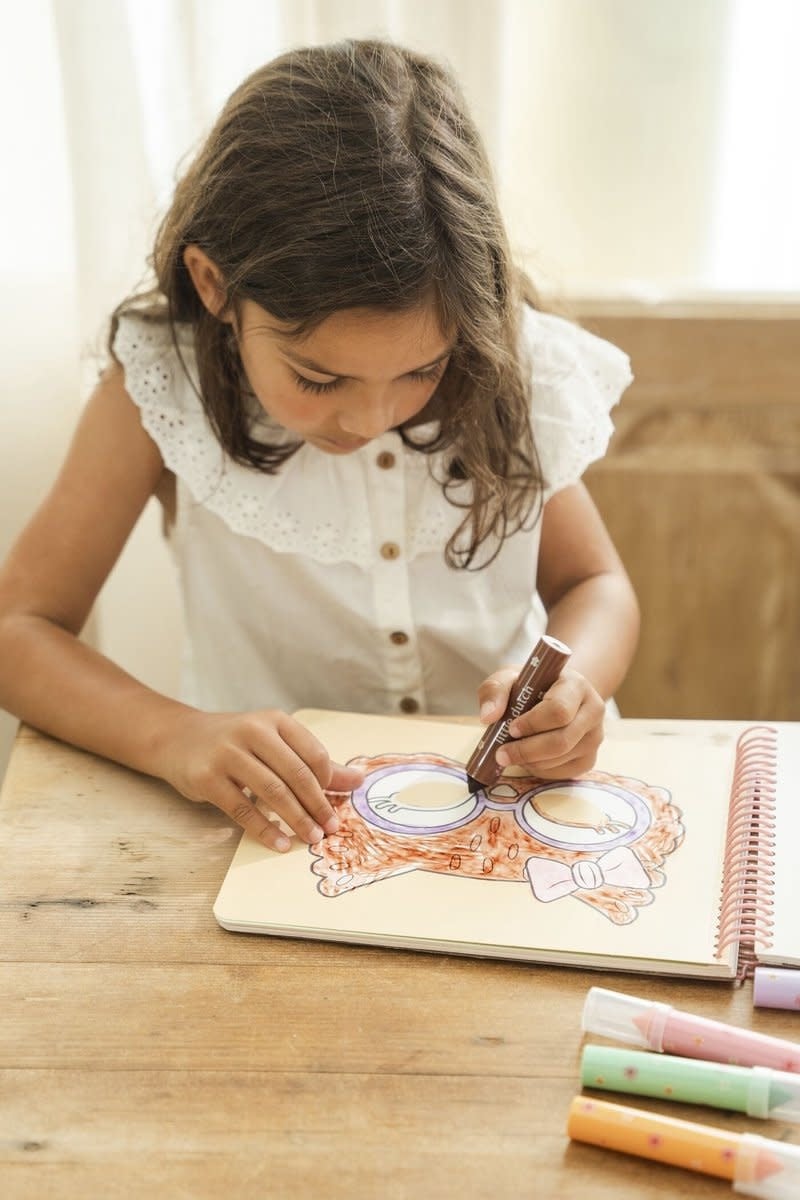 Little Dutch | Knutselboek Rosa &amp; Friends | Maskers Maken | inclusief kindveilige Schaar | 3+ - Kleine Eland