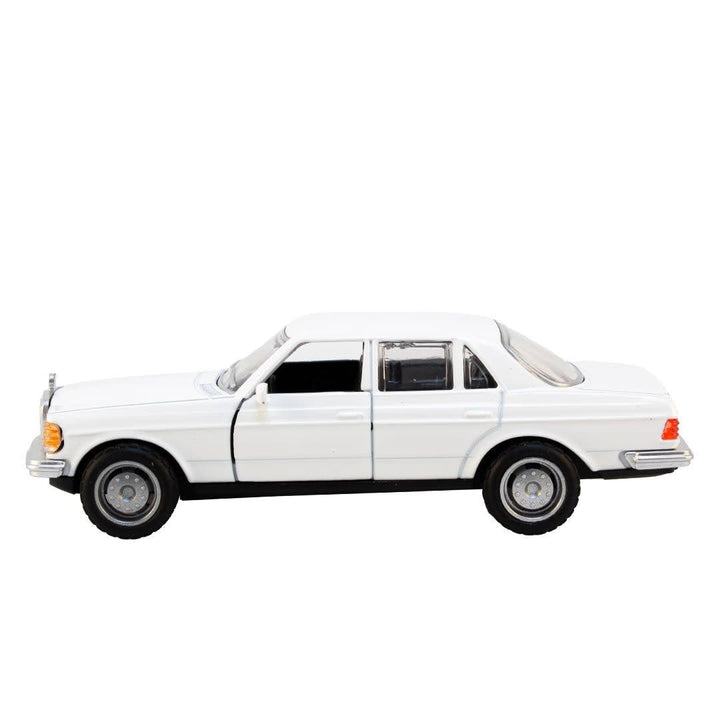 Magni ApS | Die cast Metal | Mercedes 1981 | 12,5 cm | 1:32 | Open Doors | Pullback | 3+ - Kleine Eland