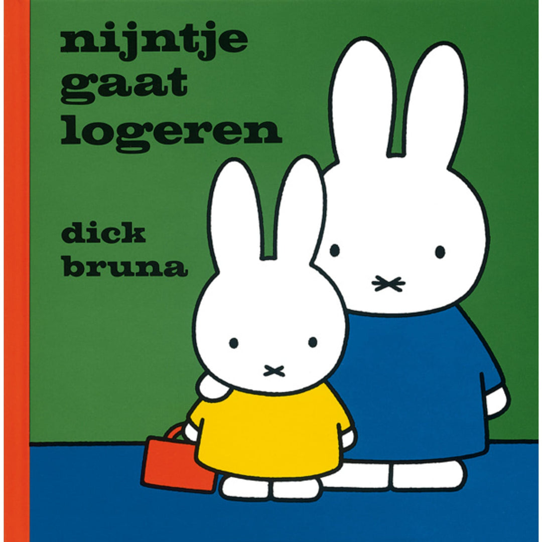 Dick Bruna Nijntje gaat logeren kinderboek voorkant