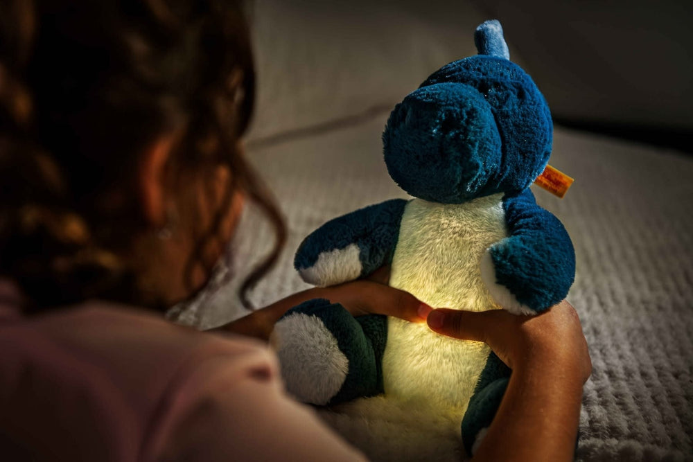 Steiff | Light at Night | Spott Stegosaurus | 28 cm | 0+ - Kleine Eland