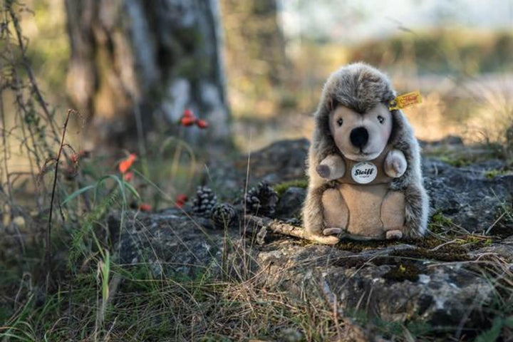 Steiff | Soft Toy | Joggi Hedgehog | Standing | 20 cm | 1+ - Kleine Eland