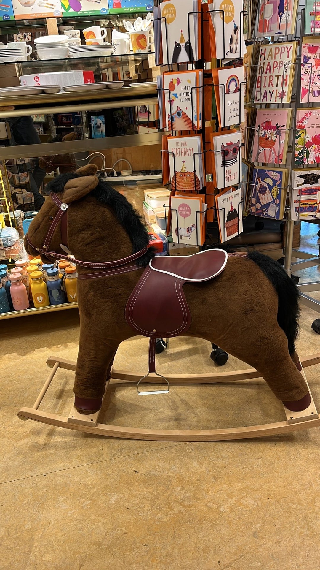 Stevig Pluche Hobbelpaard | Bruin | 2+ - Kleine Eland