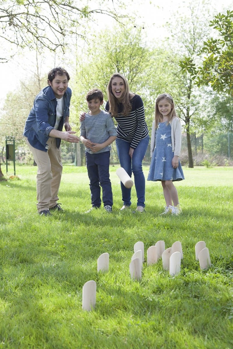 Tactic Games | Mölkky | het Original Vang - en werpspel in Houten Krat | 6+ - Kleine Eland