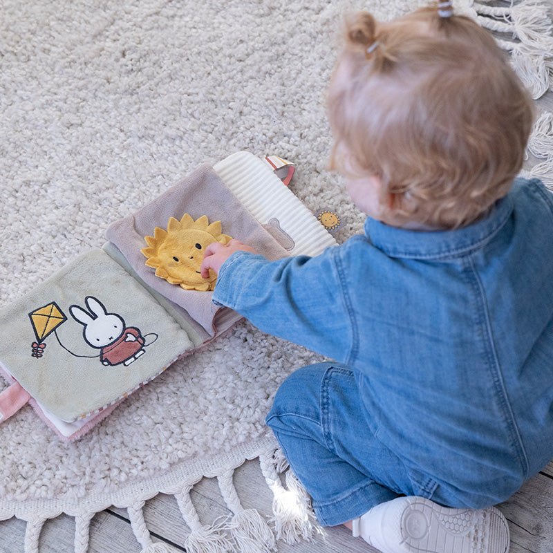 Tiamo | Stoffen Boek | Activiteitenboek | Nijntje | Fluffy Pink | 0+ - Kleine Eland