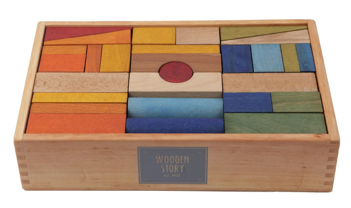 Wooden Story | Gekleurde Houten Blokken | in houten tray | 63 stuks | 1+ - Kleine Eland